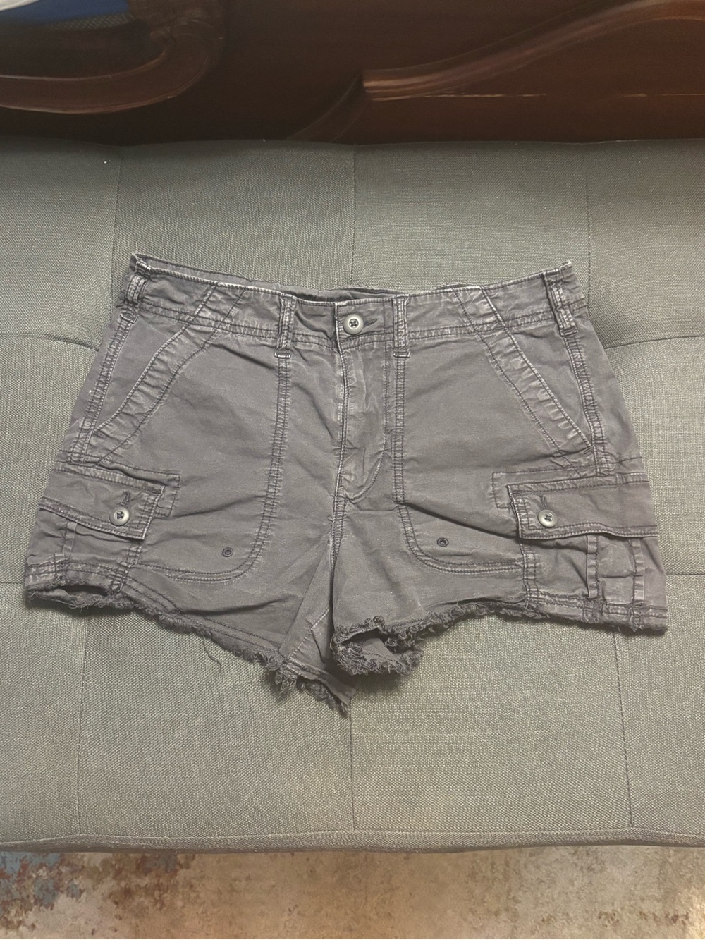American Eagle Cargo shorts Women's size 4